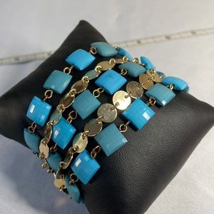Pretty blue bead and Goldtone bracelet